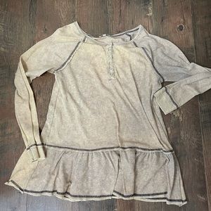 Pale yellow peplum thermal